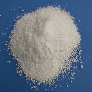 無水硝酸鈣 外觀: 黃白色粉末